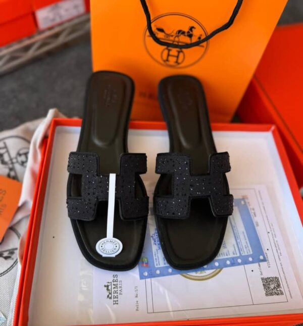Women slippers
